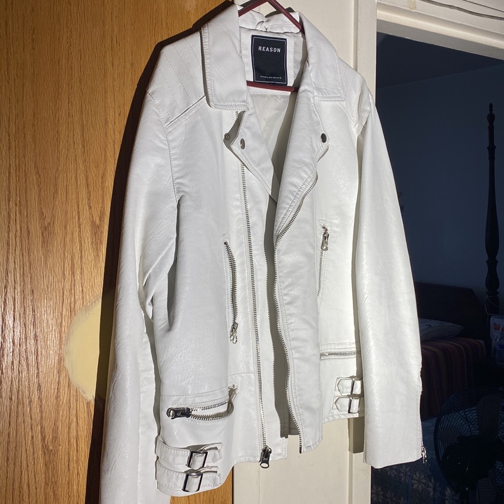 White reason jacket - Picture 3 of 5